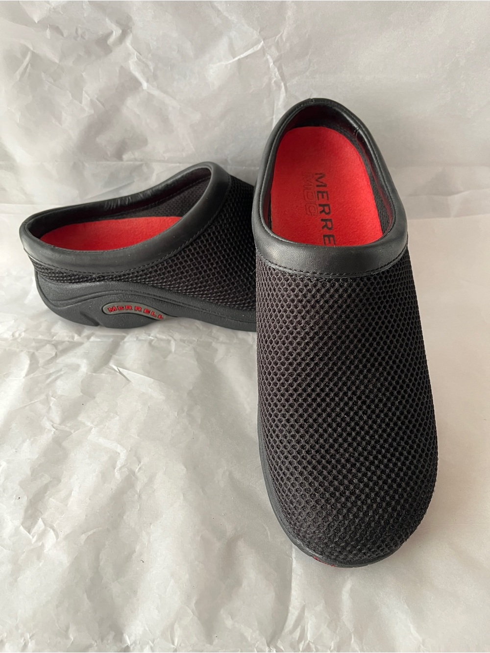 Merrell MOC Black Mesh Slip-On Mules with Red Insole 9.5 Casual
